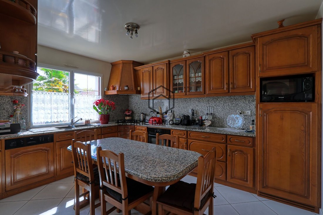 Villa in Les Sablons, Villecresnes, France 4 - 18465475