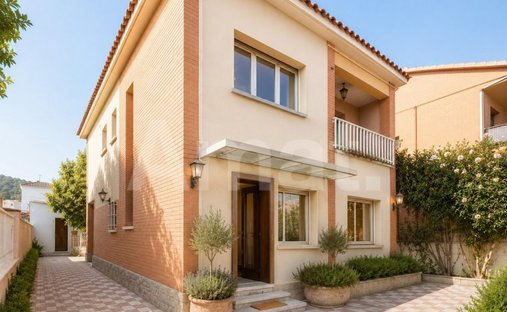 House in Montcada i Reixac, Catalonia, Spain 1