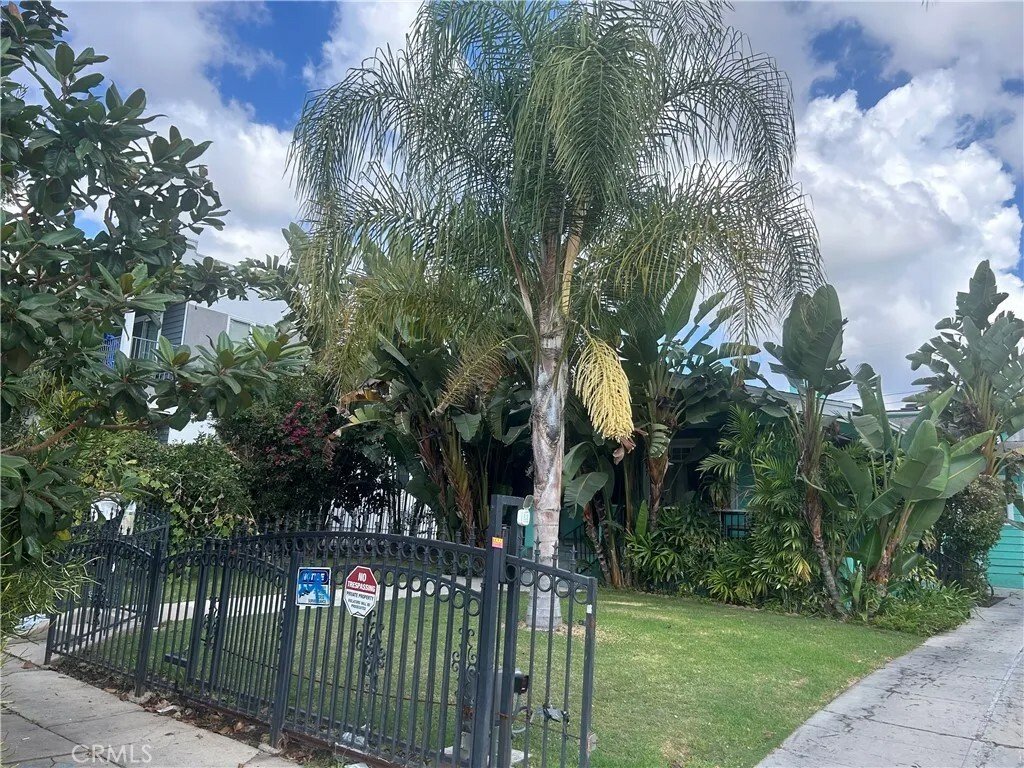 Condo in Los Angeles, California, United States 1 - 18463262