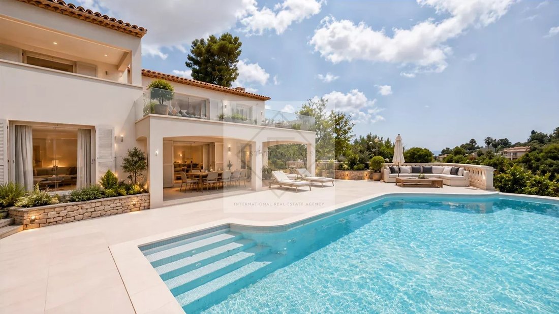 Villa in Les Cougoulins-Rastines, Antibes, France 1 - 16069450
