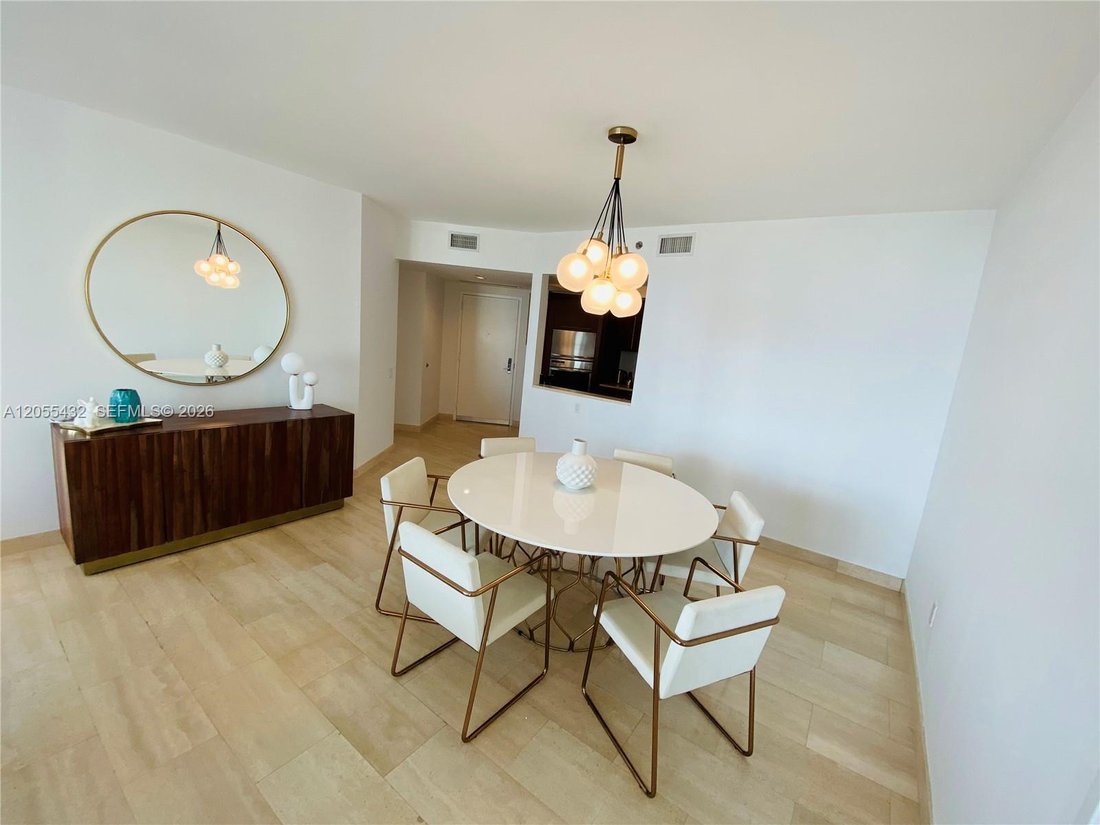 Condo in Miami Beach, Florida, United States 5 - 18460254