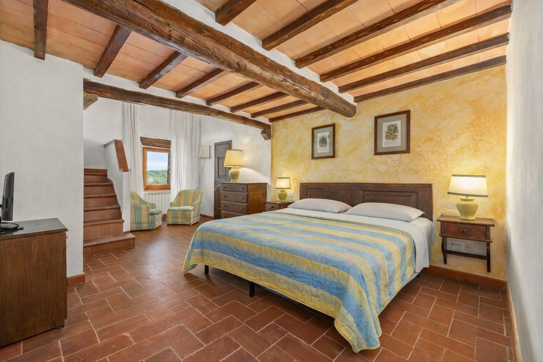 Villa in Sovicille, Tuscany, Italy 5 - 18464905