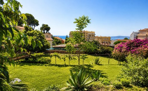 Villa in Cap-d'Ail, Provence-Alpes-Côte d'Azur, France 1