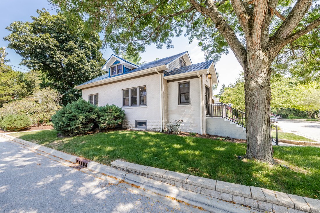 House in Geneva, Illinois, United States 2 - 18456260
