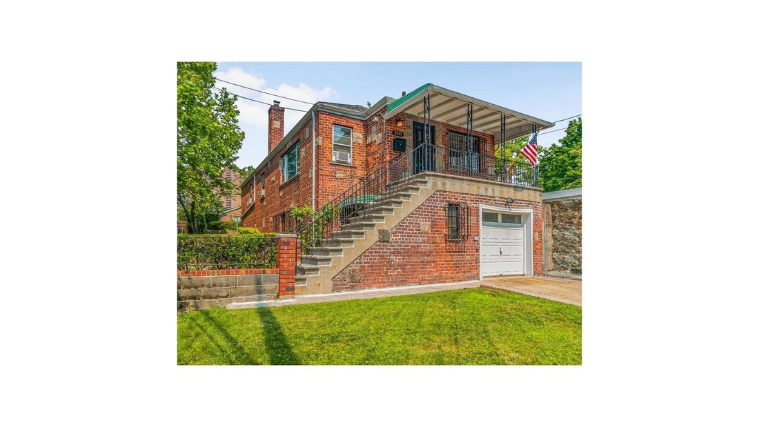 House in New York, New York, United States 1 - 18460338