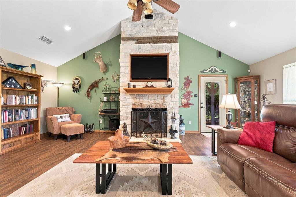 House in Scroggins, Texas, United States 4 - 18460263