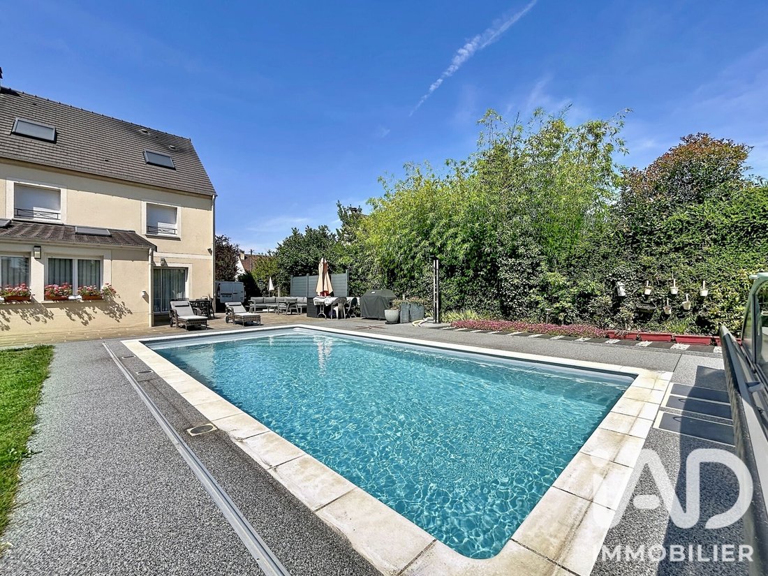 House in Villeneuve-Saint-Denis, Ile-de-France, France 1 - 18471531