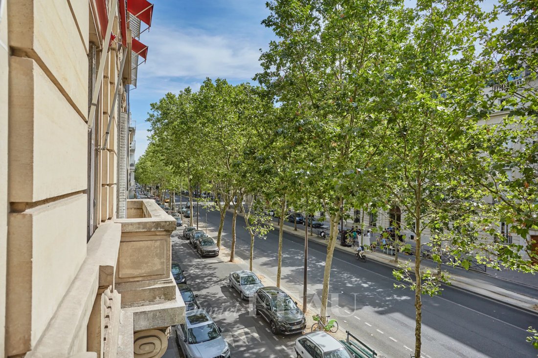Apartment in Gros Caillou, Paris 7e Arrondissement, Paris 1 - 18457248