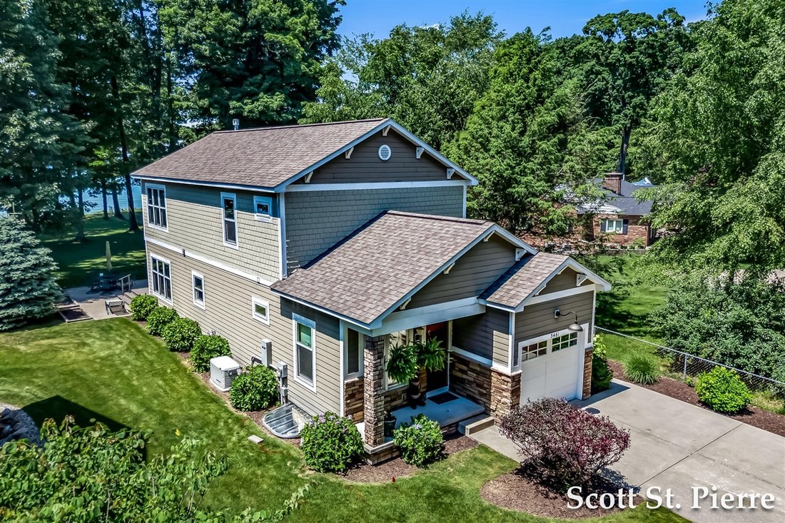 House in North Muskegon, Michigan, United States 1 - 18455451