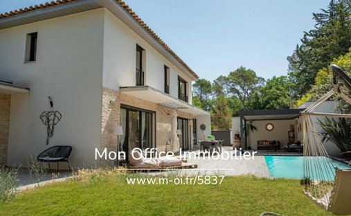 House in Le Tholonet, Provence-Alpes-Côte d'Azur, France 1