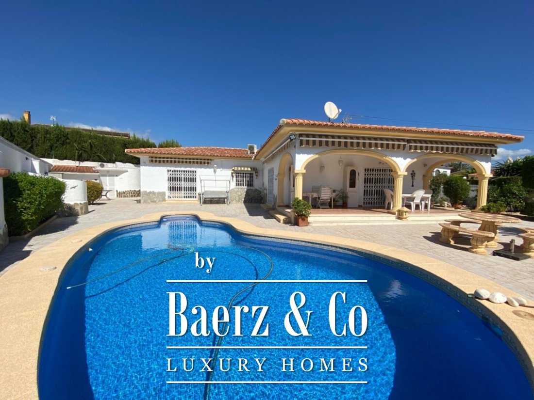 Villa in l'Alfas del Pi, Valencian Community, Spain 1 - 18460551