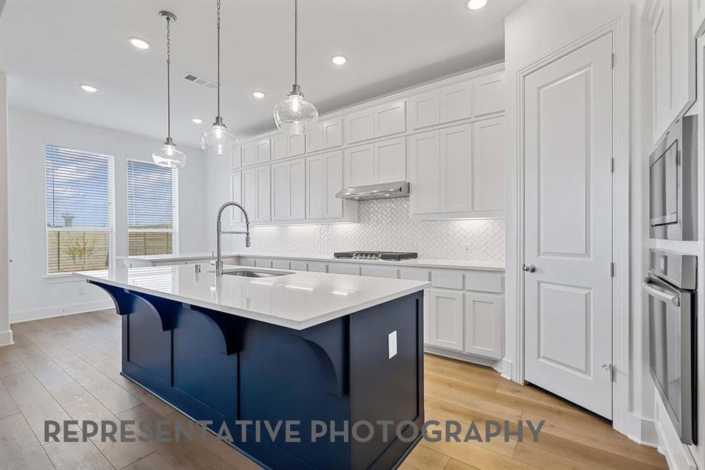 House in Little Elm, Texas, United States 2 - 18460316