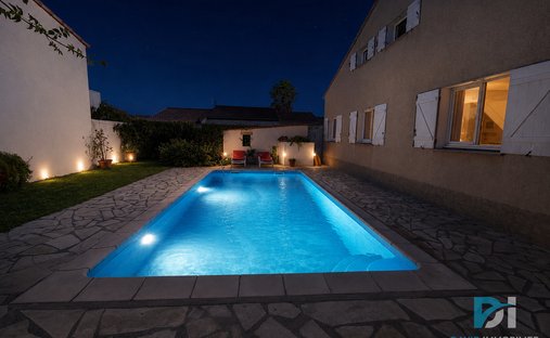 House in Vias, Occitania, France 1