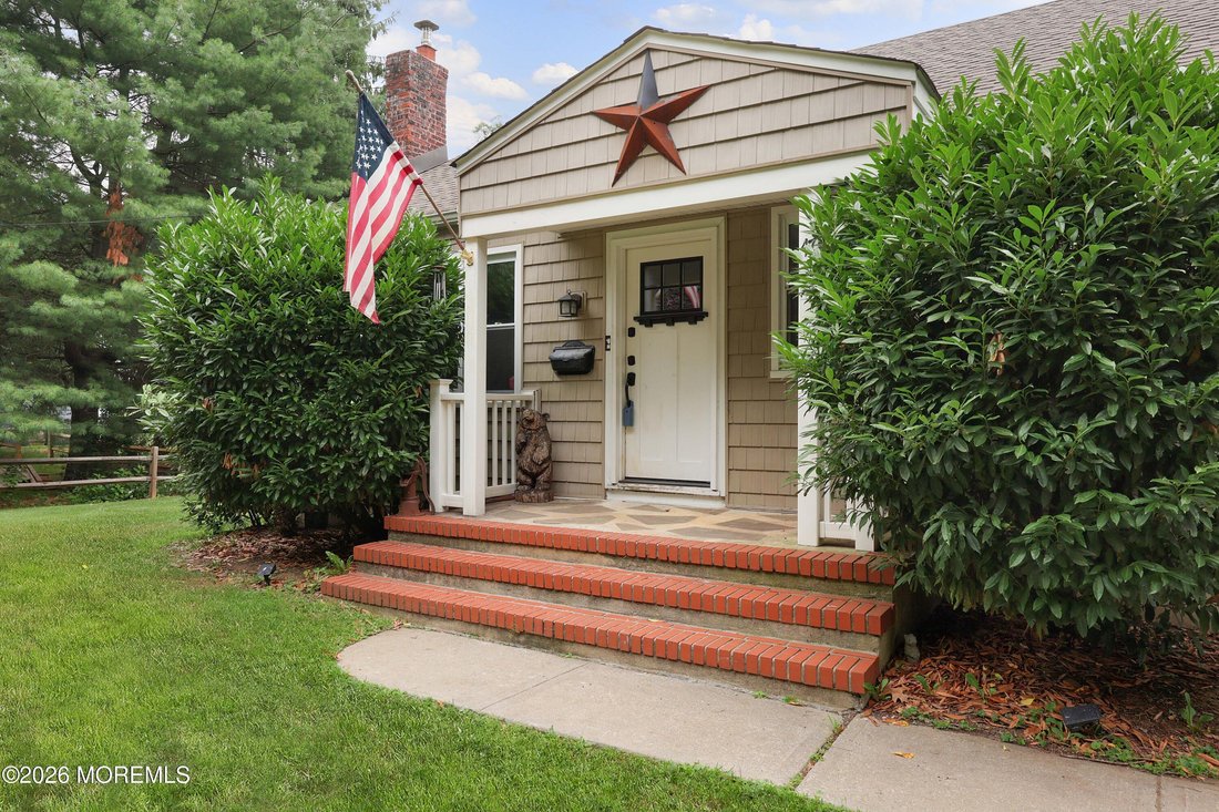 House in Lincroft, New Jersey, United States 3 - 18458511