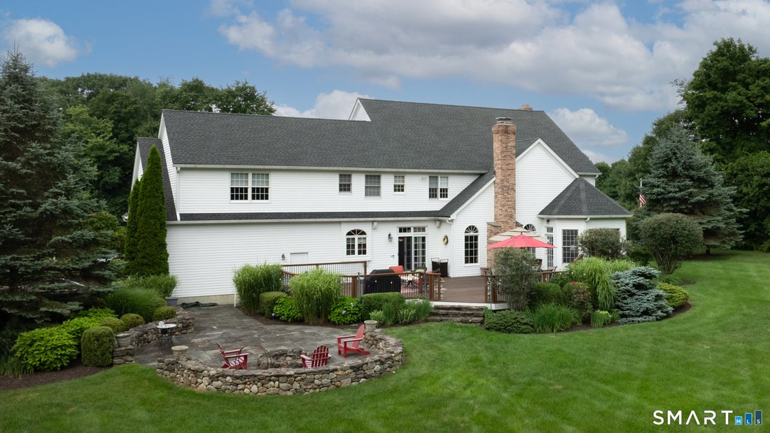 House in Newtown, Connecticut, United States 2 - 18465965