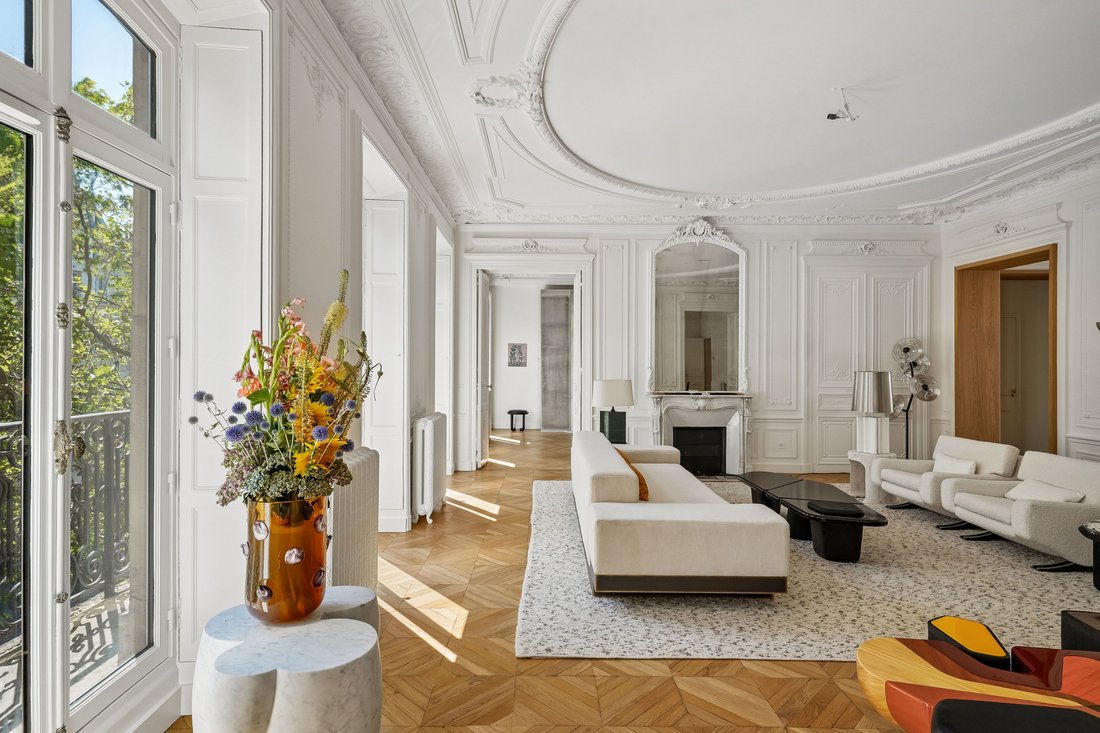 Apartment in Elysées-Madeleine, Paris 8e Arrondissement, Paris 2 - 18457125