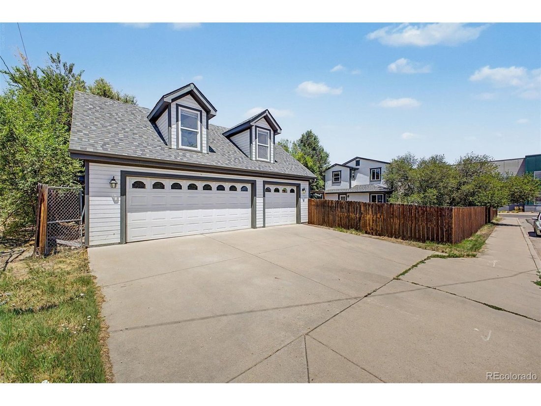House in Lakewood, Colorado, United States 2 - 18455602