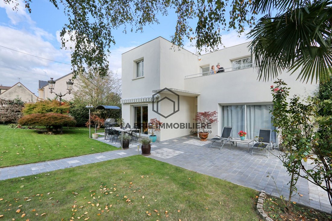 Villa in Quincy-sous-Senart, Ile-de-France, France 3 - 18465482
