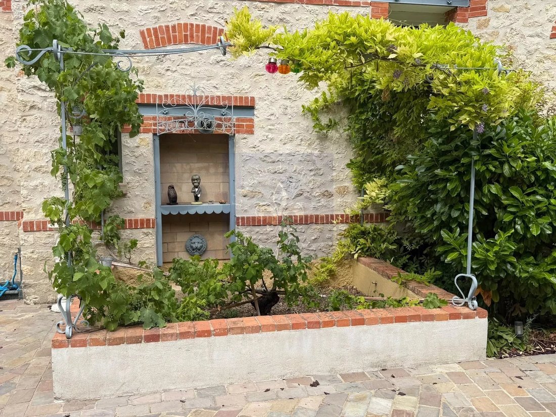 House in Milly-la-Forêt, Ile-de-France, France 1 - 17976532