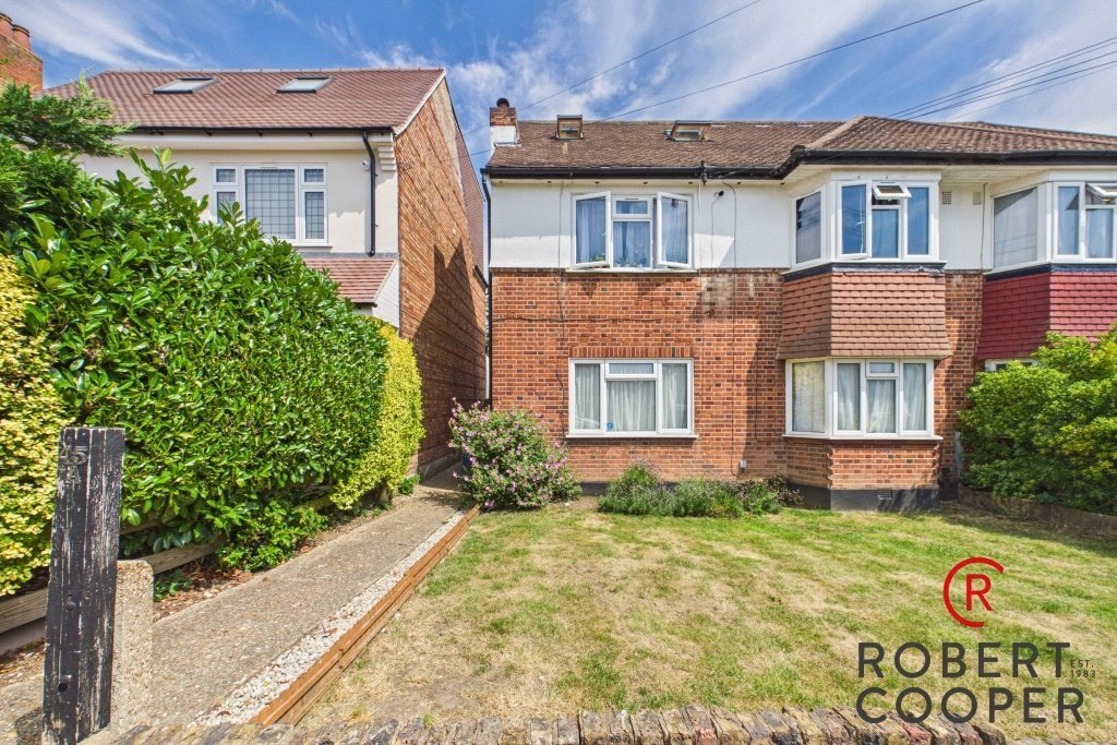 Apartment in Eastcote, Hillingdon, England 1 - 18455480