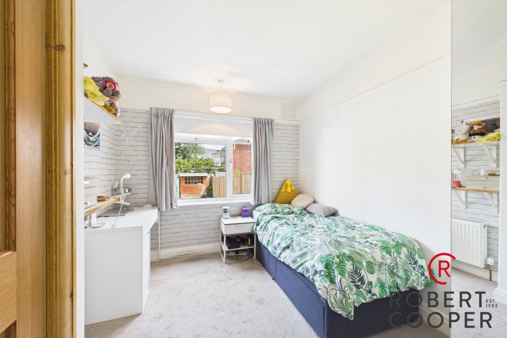 Apartment in Eastcote, Hillingdon, England 5 - 18455480