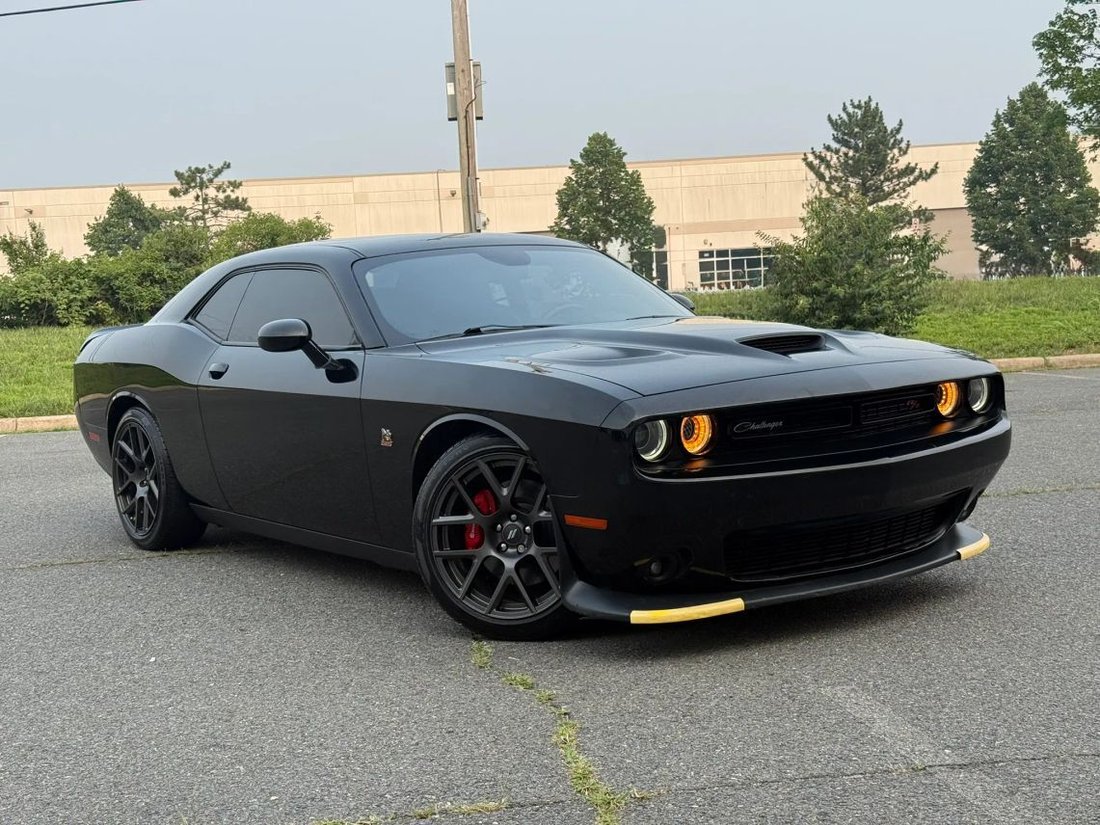 Coupe in Chantilly, VA, United States 2 - 18468143