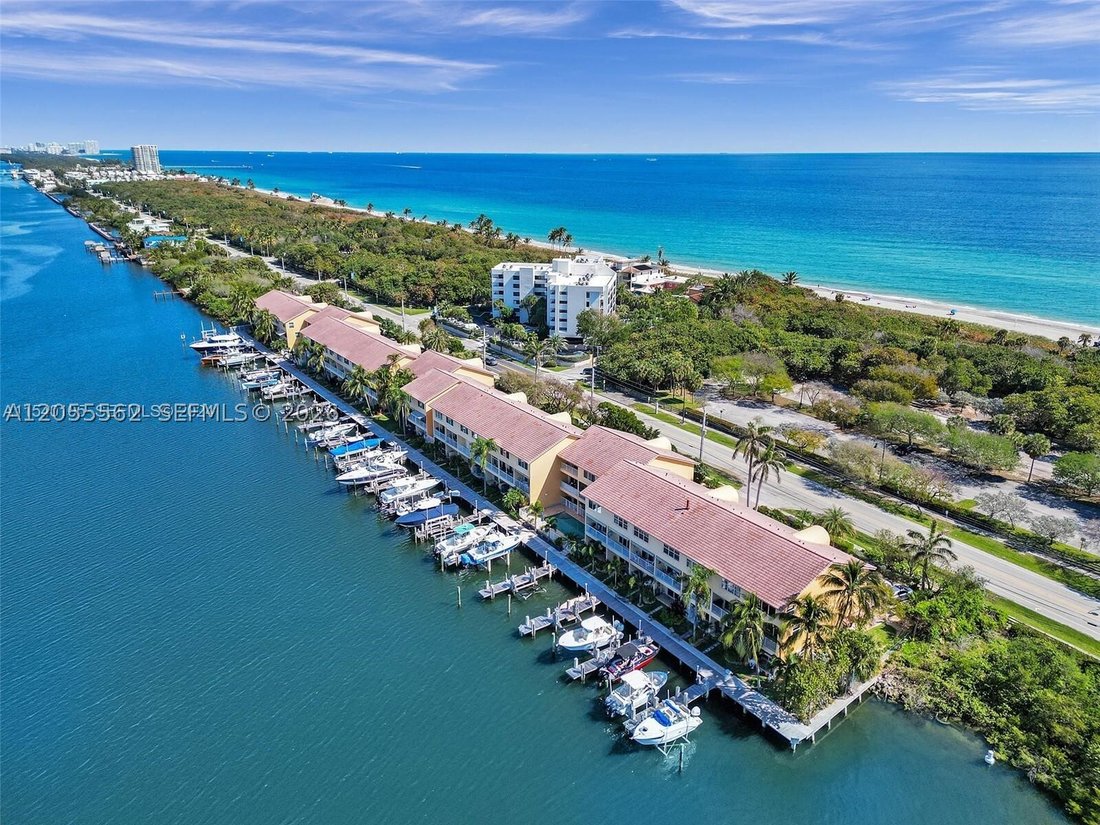 House in Hollywood, Florida, United States 3 - 18459407