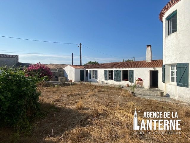 House in Saint-Pierre-d'Oléron, Nouvelle-Aquitaine, France 2 - 18465460