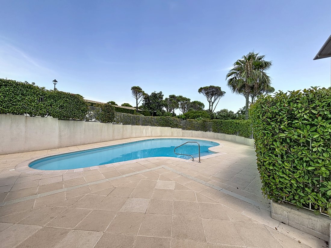 Apartment in Le Dramont-Agay-Anthéor-Le Trayas, Saint-Raphaël, France 3 - 16854774