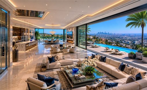 Land in Los Angeles, California, United States 1