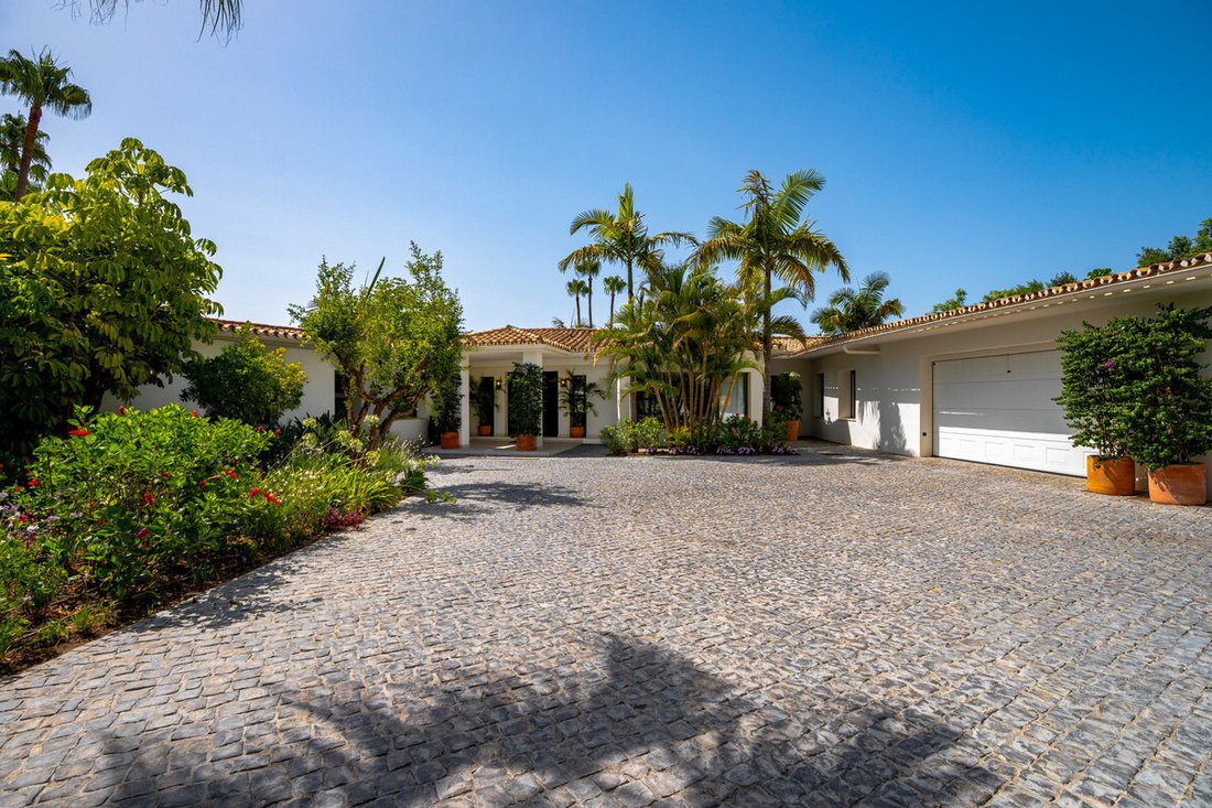 Villa in Nueva Andalucia, Marbella, Spain 5 - 18454052