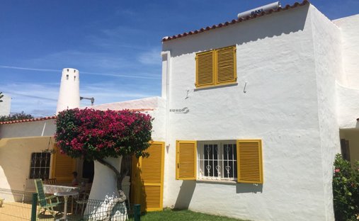 Villa in Olhos de Agua, Algarve, Portugal 1