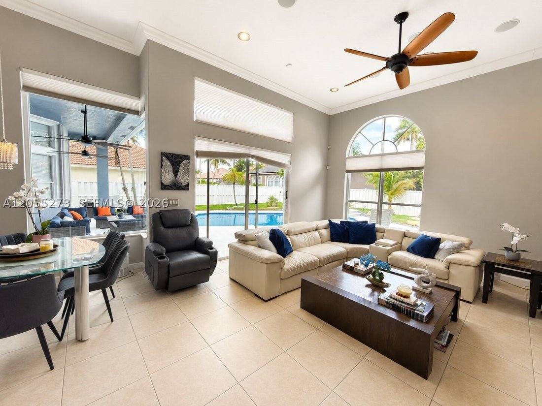 House in Pembroke Pines, Florida, United States 4 - 18459423