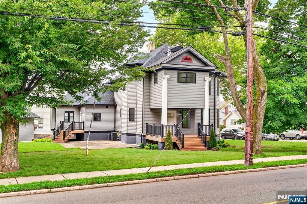 House in Teaneck, New Jersey, United States 1 - 18459972