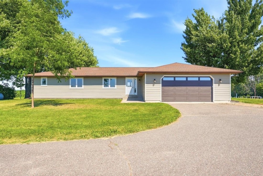 House in Chippewa Falls, Wisconsin, United States 2 - 18460028