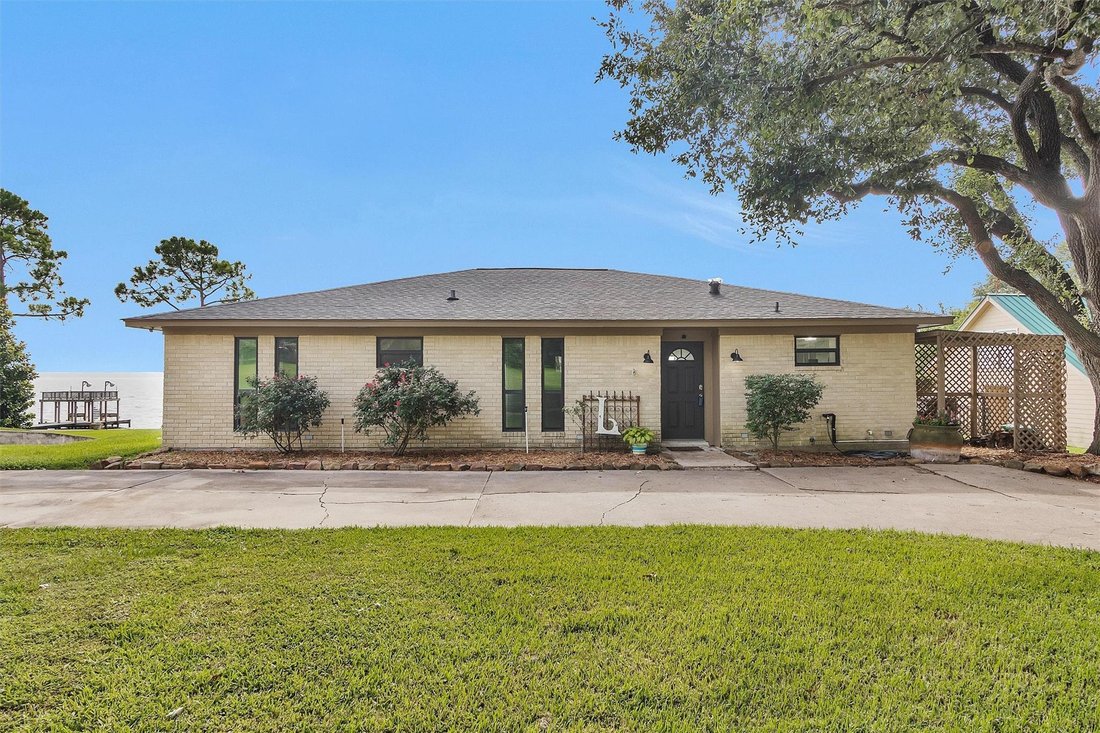 House in Point Blank, Texas, United States 5 - 18409257