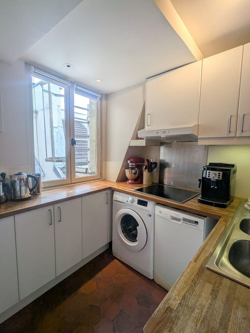 Apartment in Montorgueil-Saint Denis, Paris 2e Arrondissement, Paris 3 - 18456839