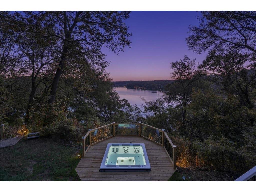 House in Hudson, Wisconsin, United States 3 - 18458875