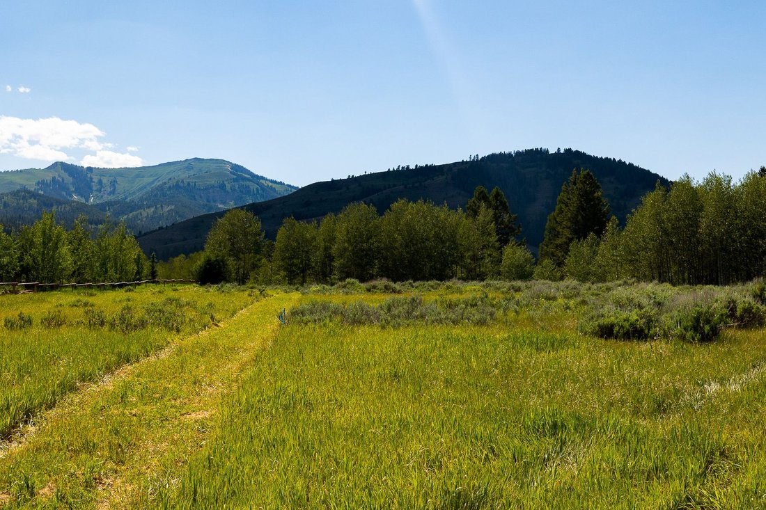 Land in Jackson, Wyoming, United States 1 - 18458174