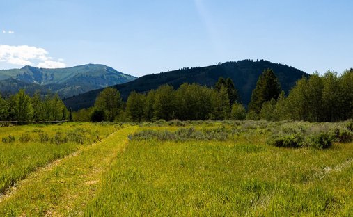 Land in Jackson, Wyoming, United States 1