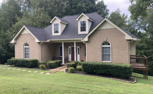 House in Burns, Tennessee, United States 1