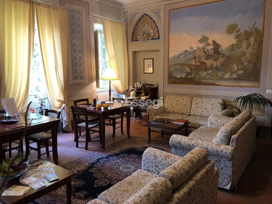 Villa in Saint Mary del Giudice - San Lorenzo a Vaccoli, Lucca, Tuscany 4 - 18459181