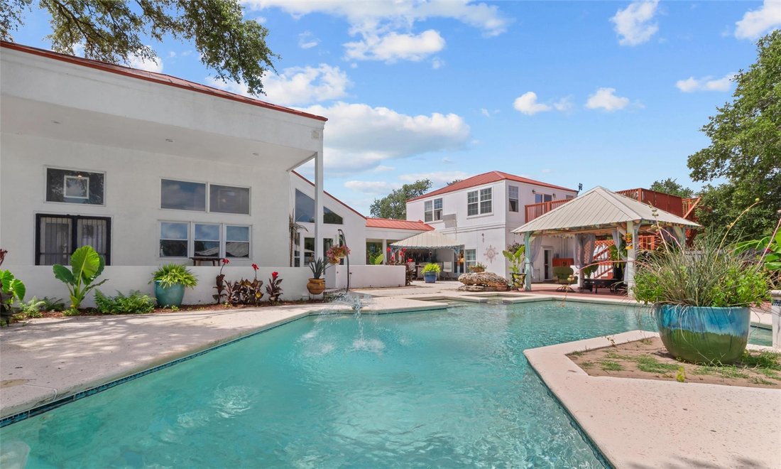 House in Salado, Texas, United States 5 - 18459451
