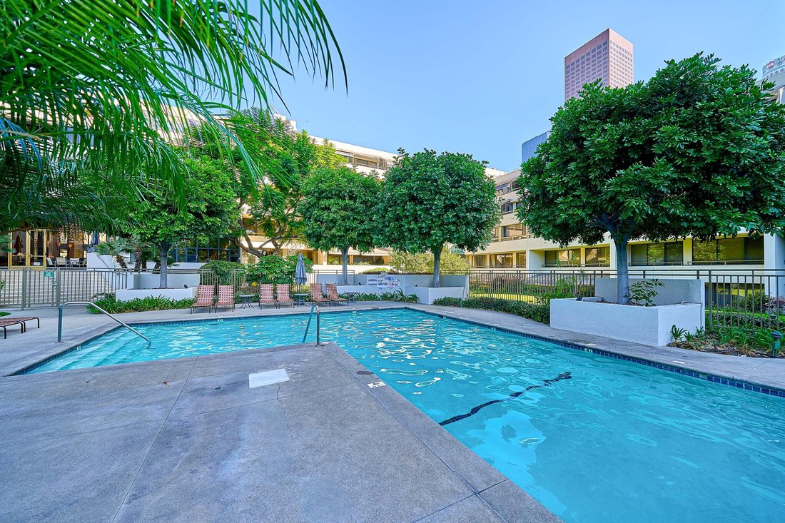 Condo in Los Angeles, California, United States 5 - 18464234