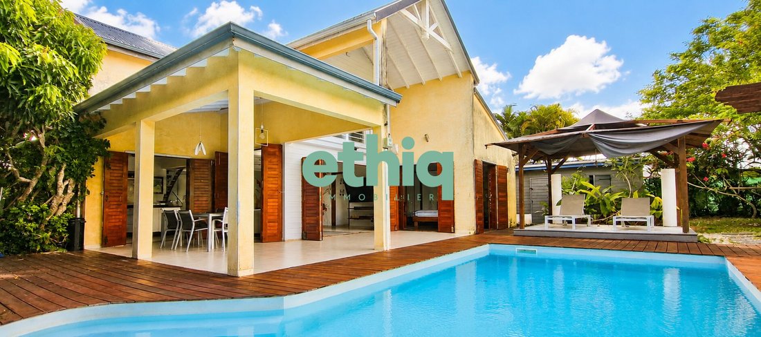 Villa in Le Gosier, Grande-Terre, Guadeloupe 1 - 18465326