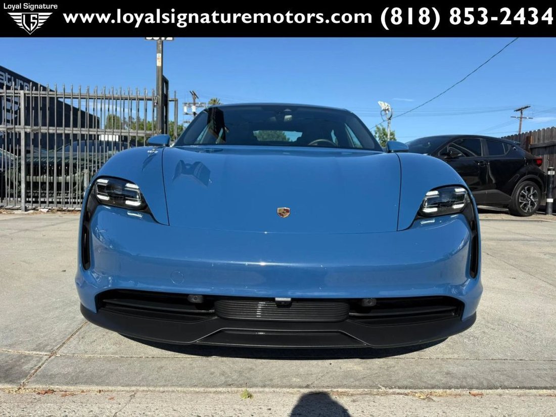 Sedan in Van Nuys, CA, United States 2 - 18469834