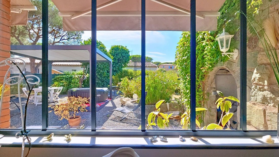 Villa in Exterieurs, Frejus, France 5 - 18456896