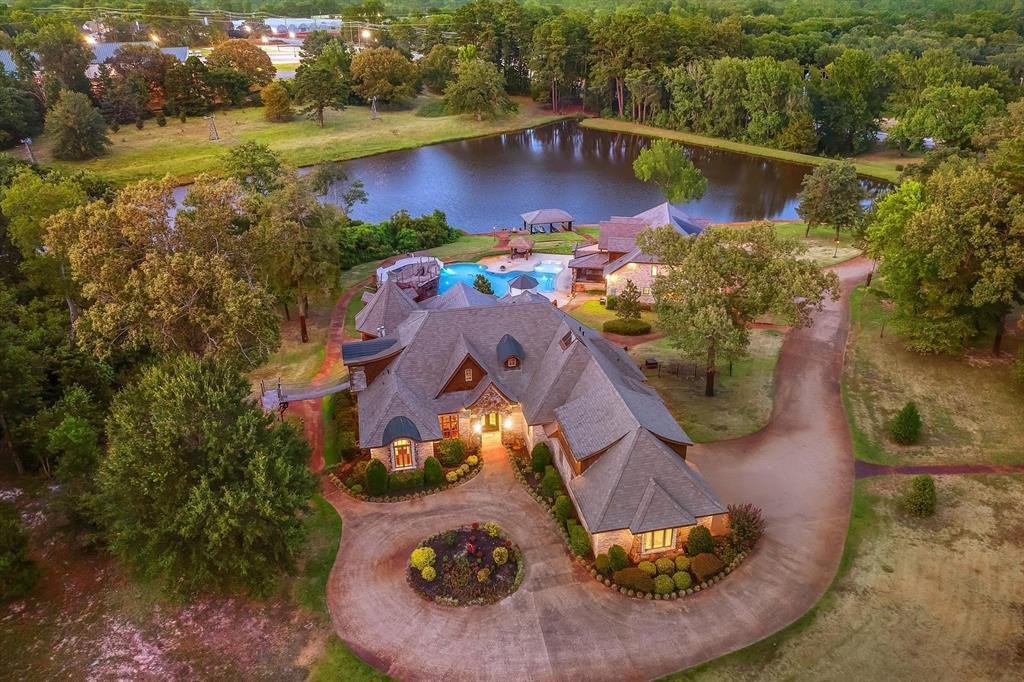 House in Hideaway, Texas, United States 3 - 18463937