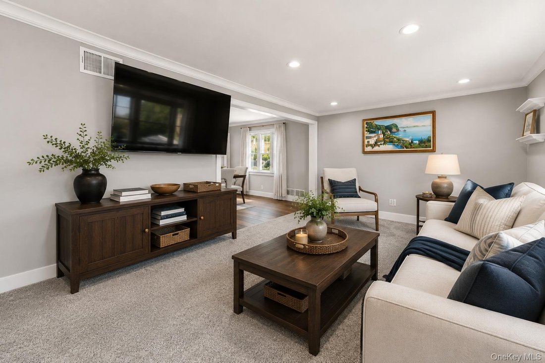 House in Eastchester, New York, United States 4 - 18465679