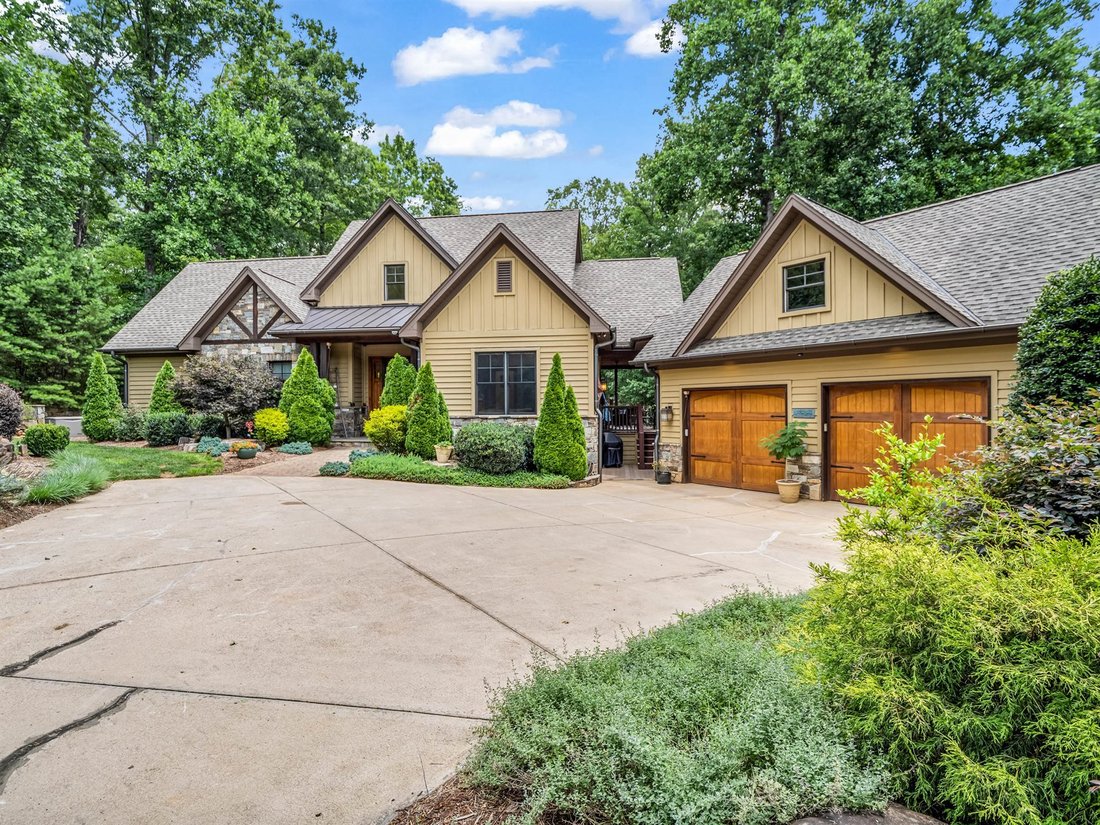 House in Mill Spring, North Carolina, United States 2 - 18465318